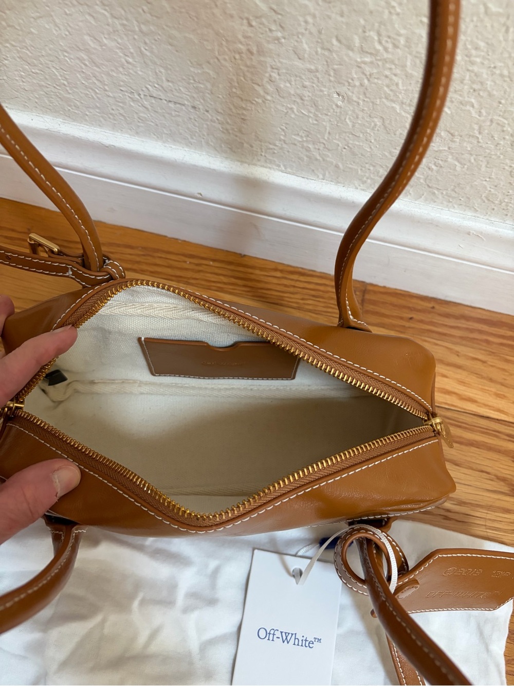 Off-White Caramel Leather Shoulder Bag with Top Handles and dust bag - Picture 4 of 5
